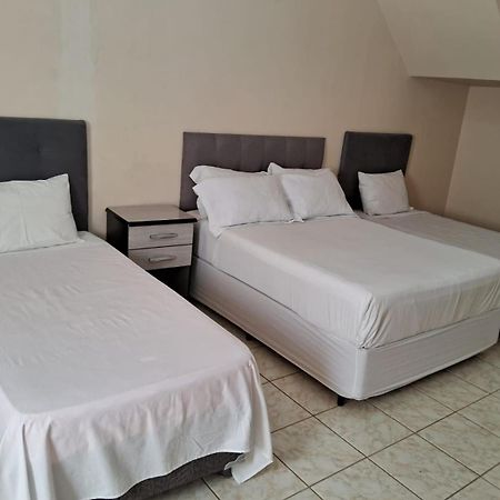 Casa Santa Amelia C/ Garagem Villa São Roque Kültér fotó